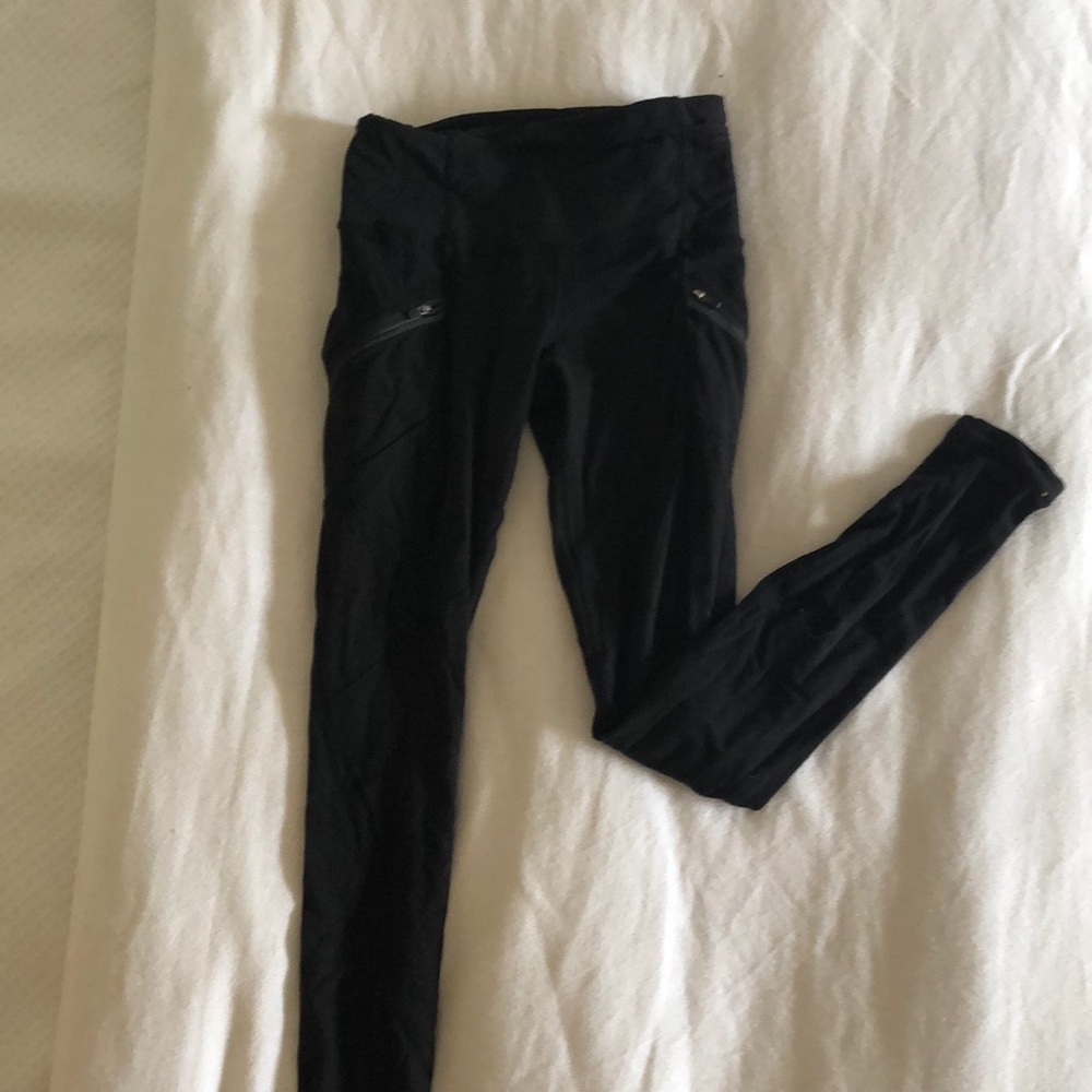 Black Lulu Lemon Leggings Size 6 - Picture 5 of 8